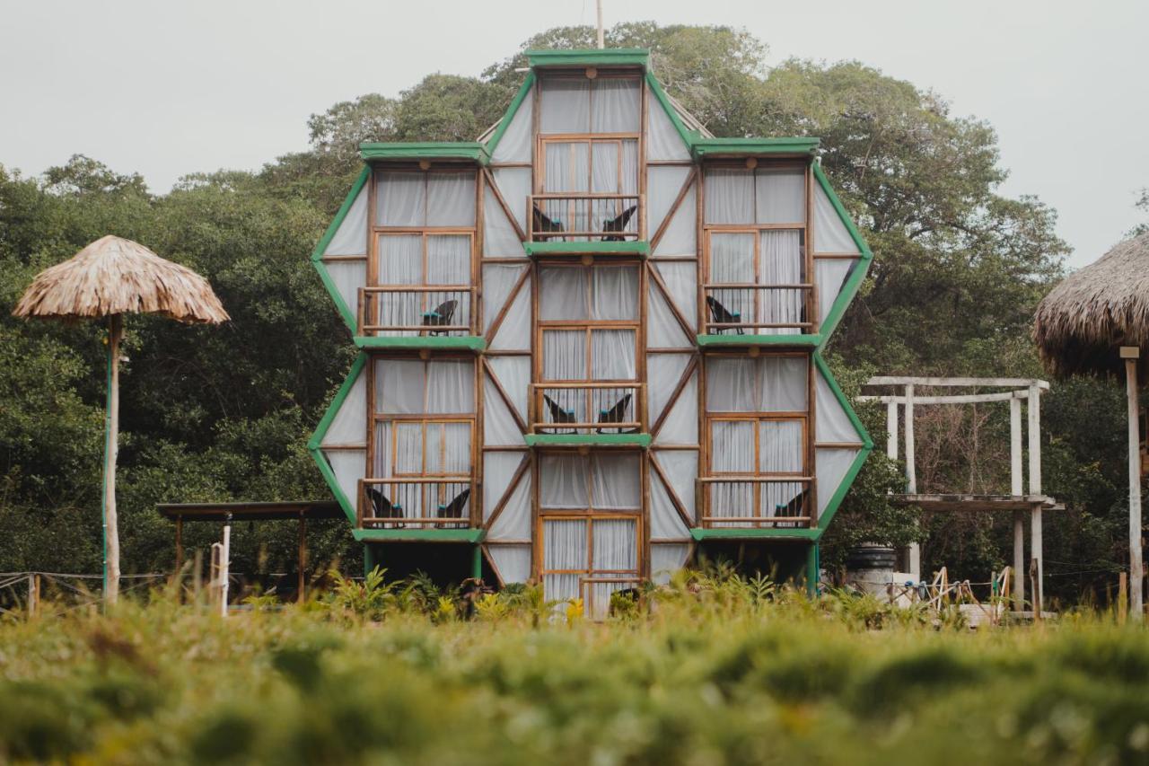 Uuttaaka Eco-Hotel Palomino Exterior photo