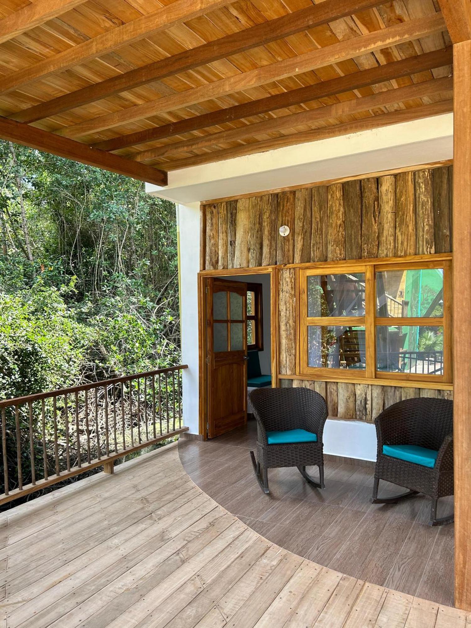 Uuttaaka Eco-Hotel Palomino Exterior photo
