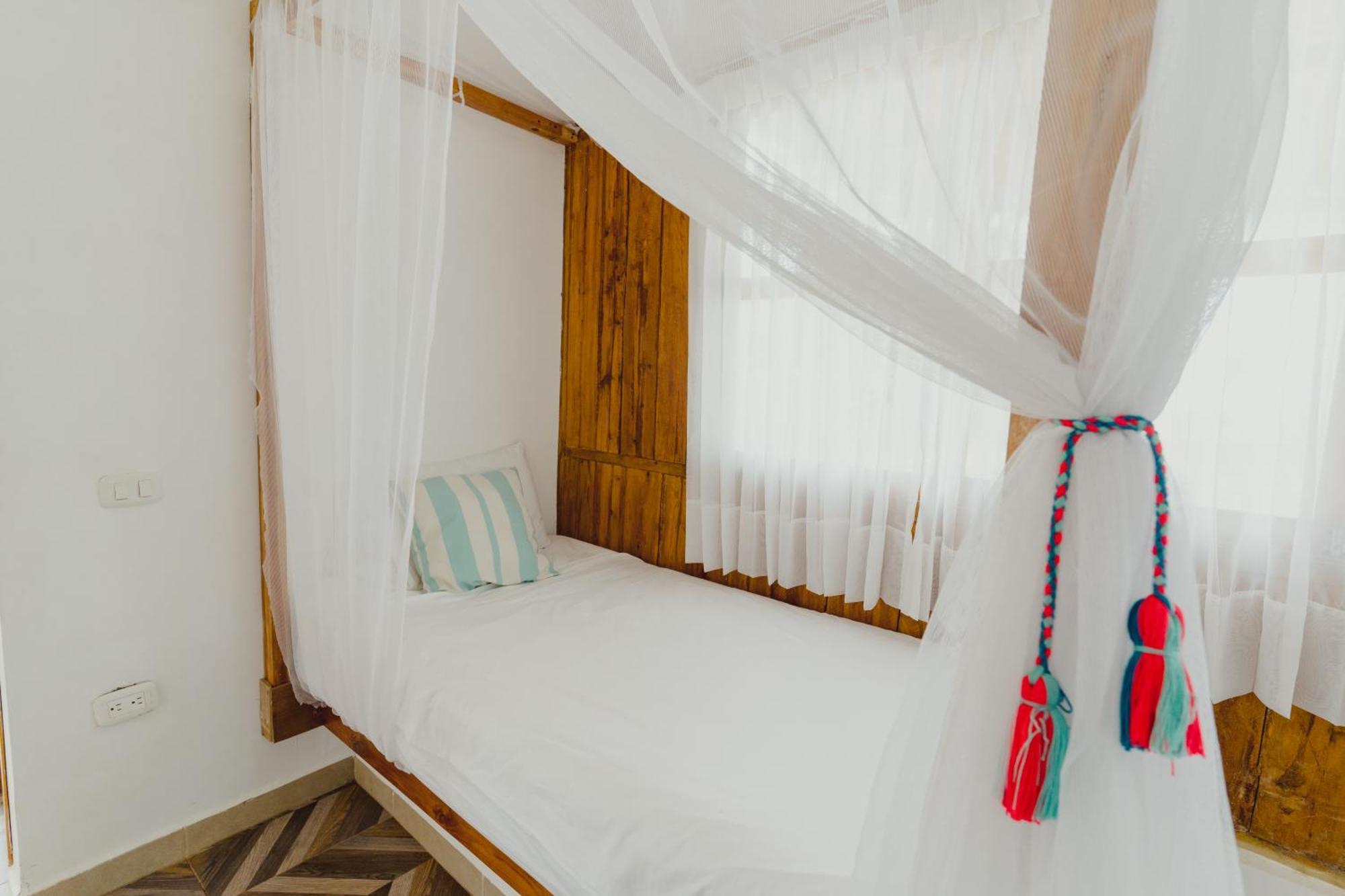 Uuttaaka Eco-Hotel Palomino Exterior photo
