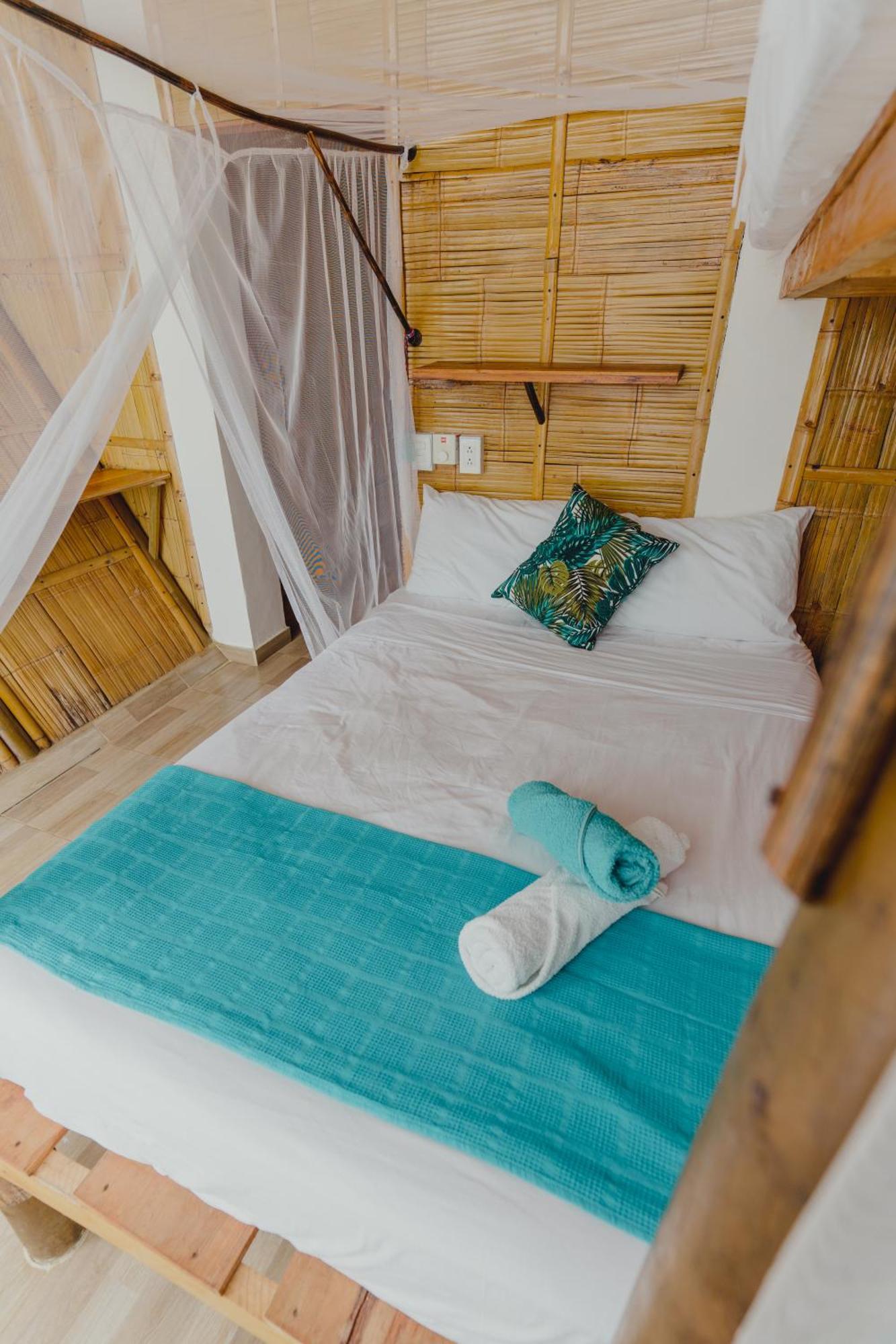 Uuttaaka Eco-Hotel Palomino Exterior photo