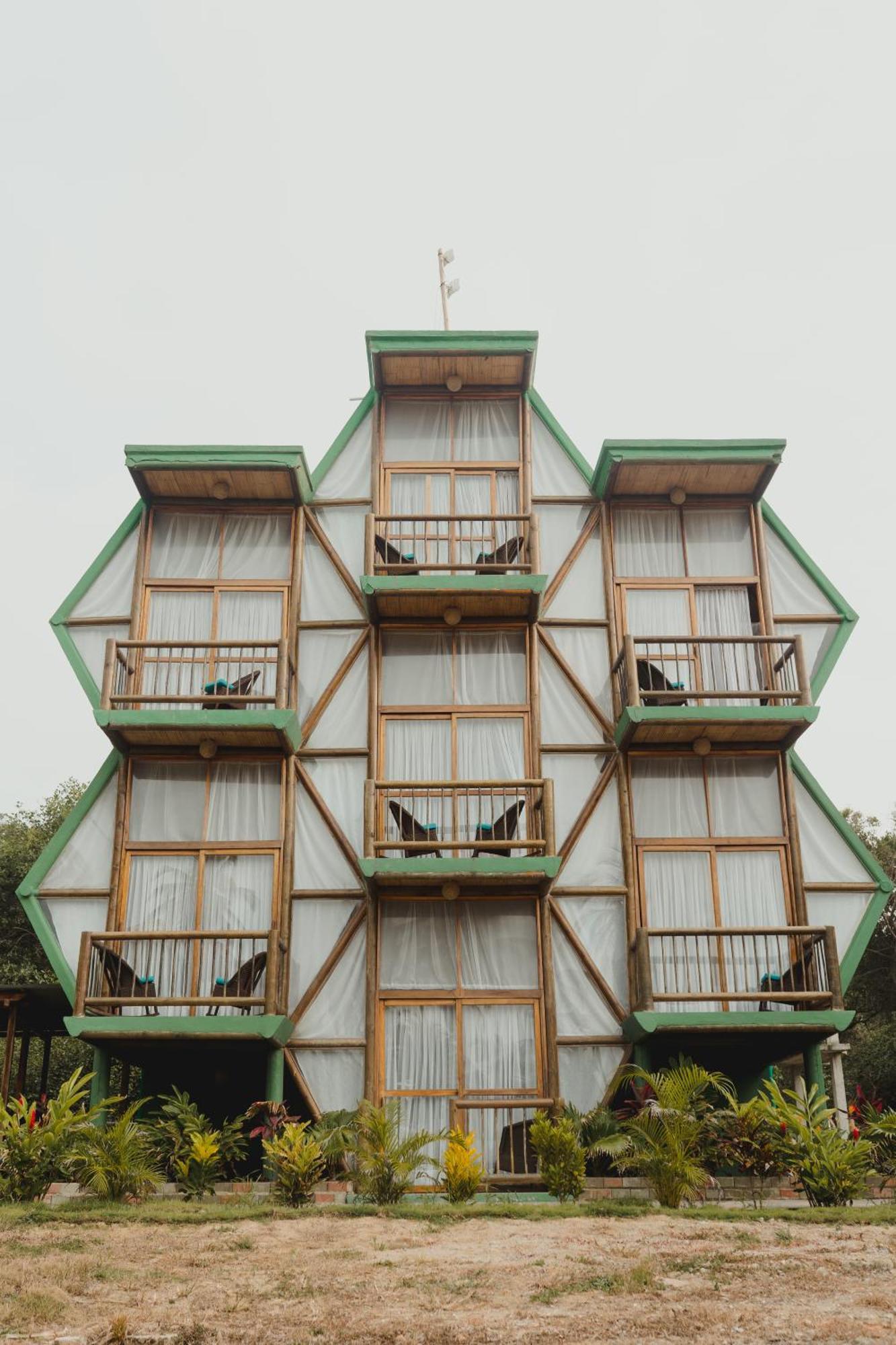 Uuttaaka Eco-Hotel Palomino Exterior photo